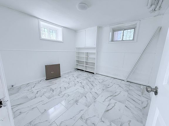 2nd image of 435 Cromwell Ave #B