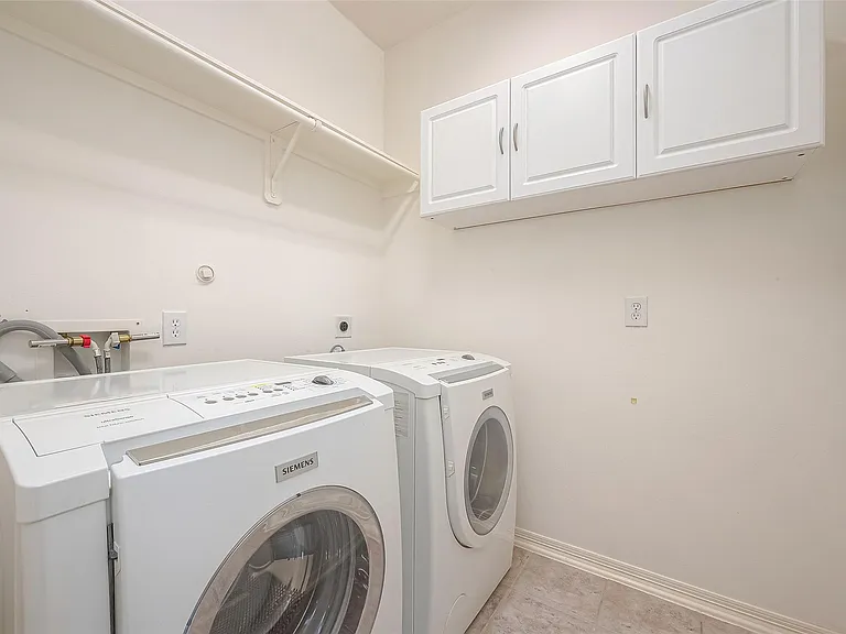 18118 Billabong Crescent Ct — Photo 21