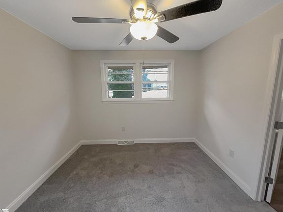 5th image of 421 High Valley Blvd