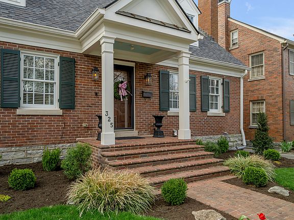 2nd image of 325 Kingsway Dr