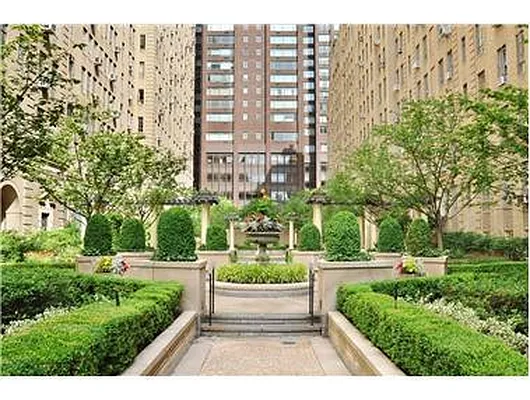 Sold by Douglas Elliman | media 8