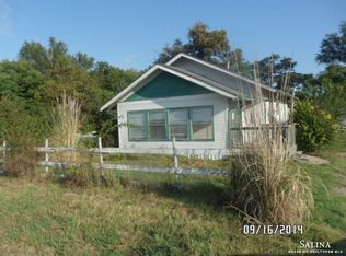 1777 K Hwy #18, Bennington, KS 67422