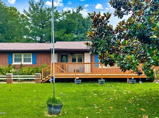 5225 Venus Dr, Louisville, KY 40258