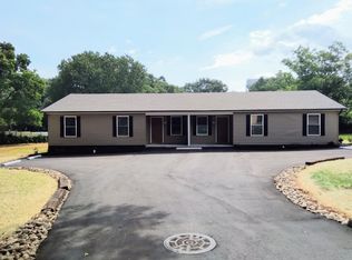 14 Stephanie Dr #B, Pelzer, SC 29669