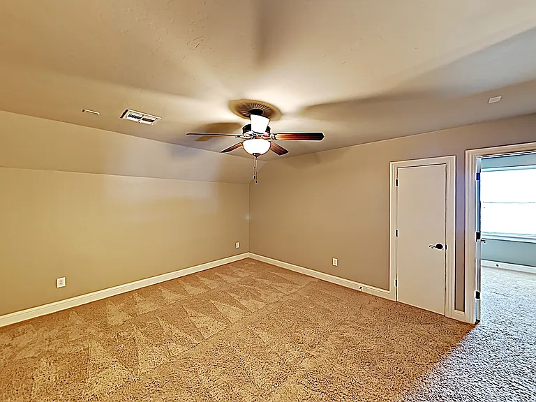2125 Turtle Creek Dr — Photo 15