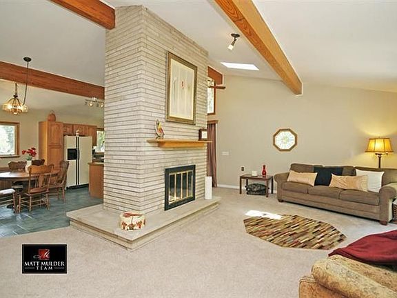 3rd image of 7595 N Gleneagle Dr