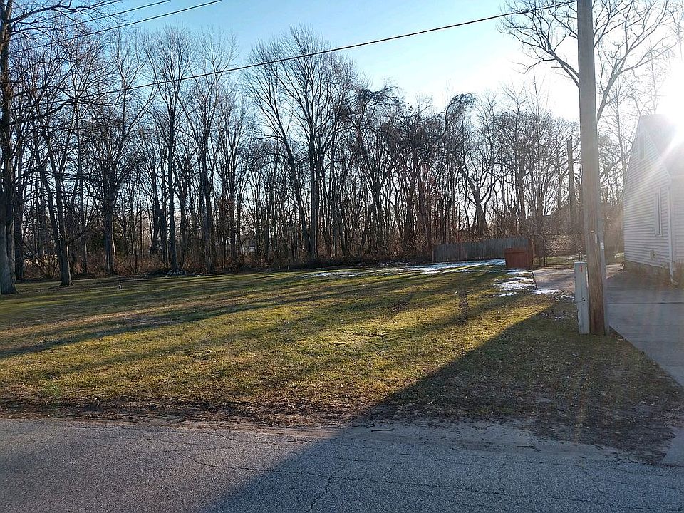 1st image of 403 Lincoln Dr