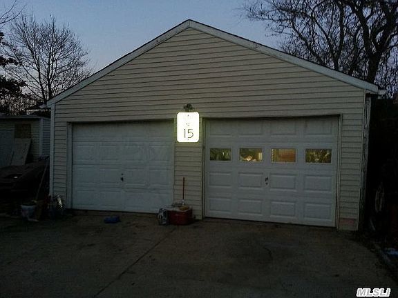4th image of 33 Locust Dr