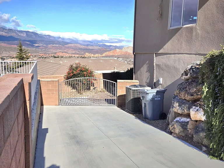 Private Driveway