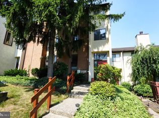 88 Palace Ct, Chalfont, PA 18914