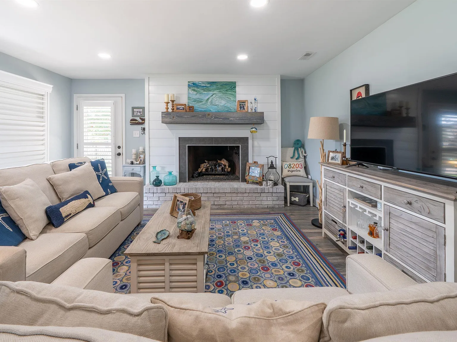 3 bed, 1.5 bath, $2,500 — Photo 4