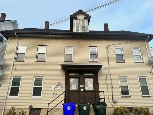 9 Parker Street, Manchester, NH 03102