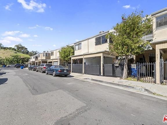 3rd image of 4749 Don Ricardo Dr