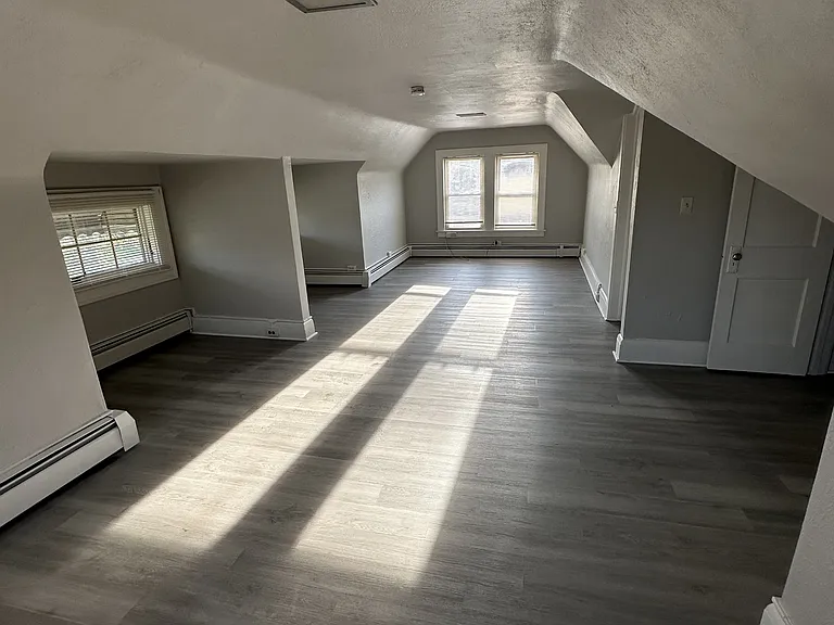 14724 Clifton Blvd #3 — Photo 12