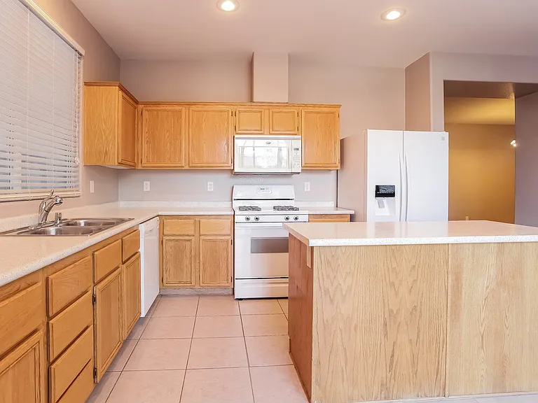 8800 Happy Pines Ave — Photo 6