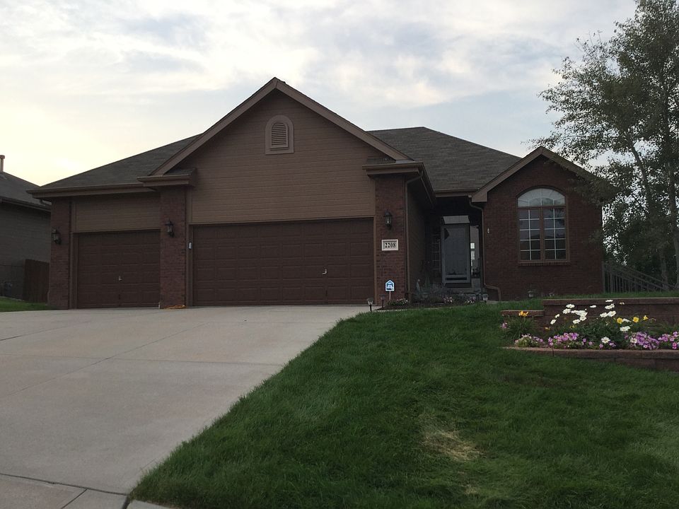1st image of 2208 Kara Dr