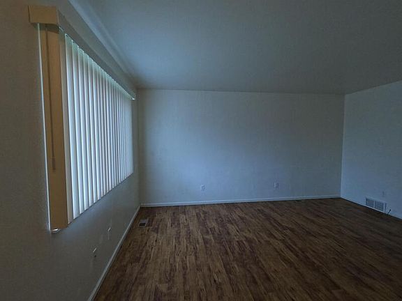 2nd image of 2121 35th Ave #24