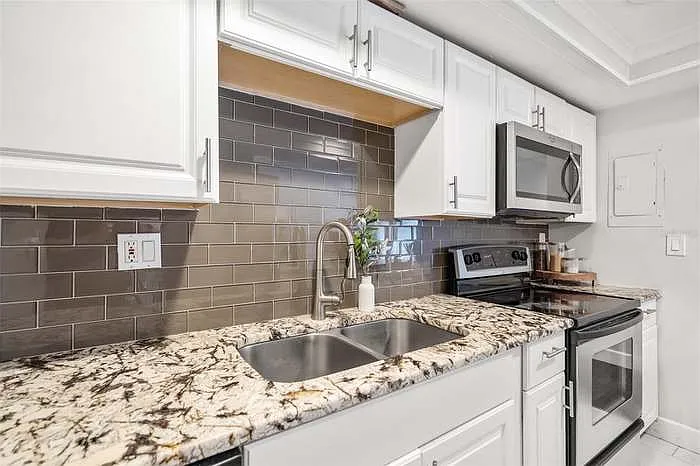 855 N Village Dr N #203 — Photo 10