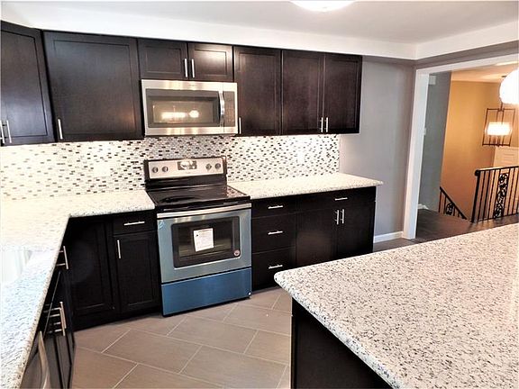 2nd image of 5859 Glen Hill Dr