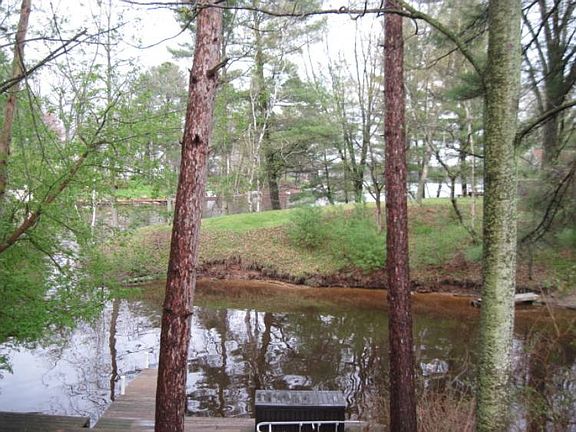 Ready to go fishing? The cove allows a great place to put in your kayak or canoe. Dock and deck for your own watercraft. 