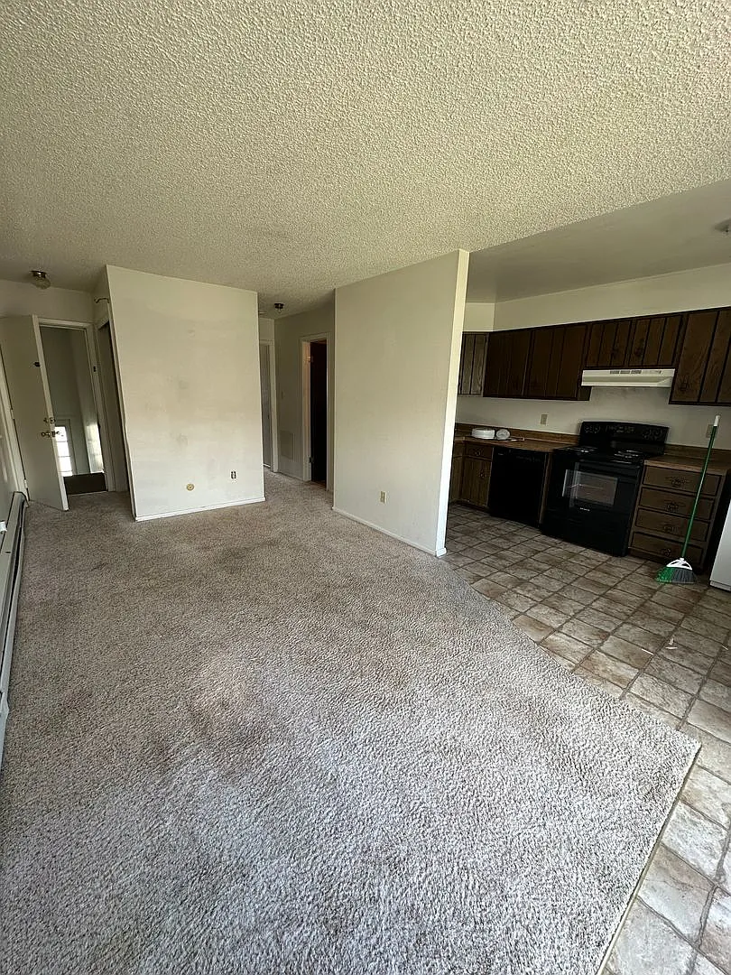 Regency Apartments 4725 — Photo 4