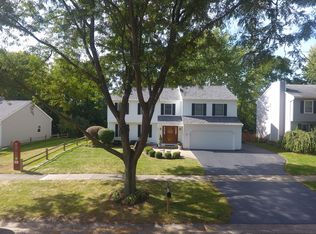 740 Liberty Ave, St Charles, IL 60174