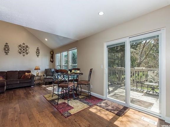 3rd image of 3550 E Wasatch Grove Ln