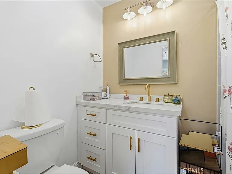 4563 Hempstead St — Photo 22