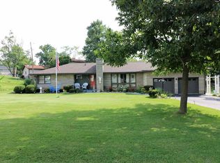126 Edgewood Dr, Bedford, IN