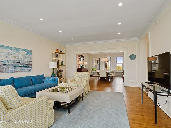 5th image of 3530 N Lake Shore Dr #7S