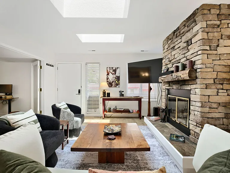 790 Walnut St #D — Photo 12