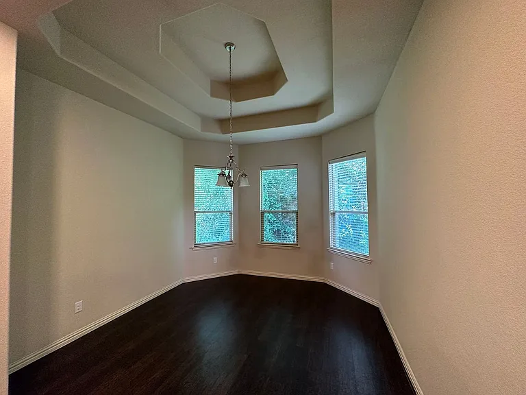 7420 Rose Crest Blvd — Photo 5