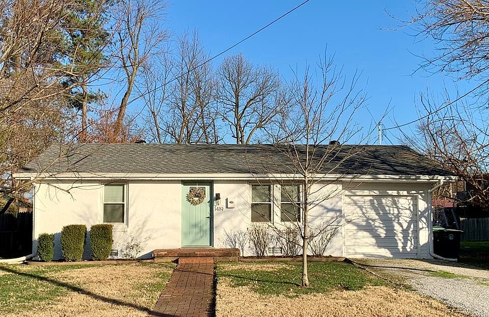 1st image of 1419 Benton Ave