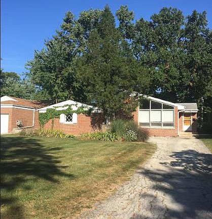 4th image of 6545 N Kostner Ave
