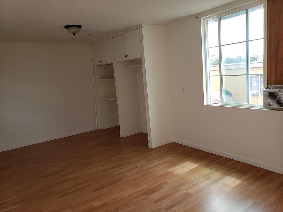 1st image of 1248 S 38th St