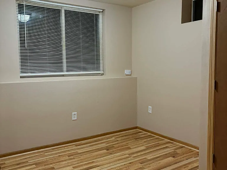 15403 Aurora Ave #1 — Photo 6