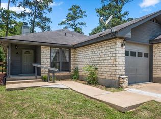 114 N Kanaio Dr APT A, Bastrop, TX 78602