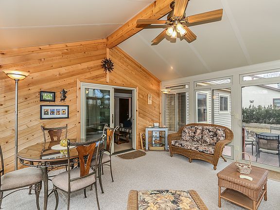 3rd image of 488 Berwick Ct
