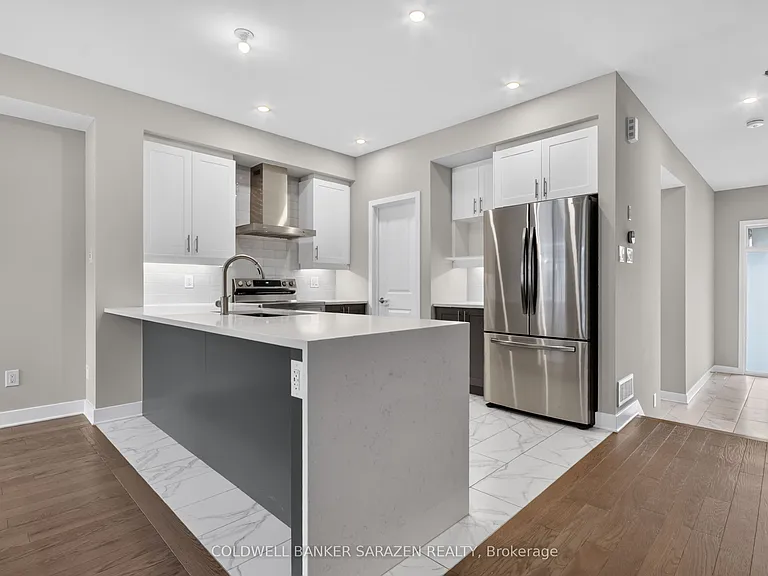 330 Whitham Cres — Photo 14