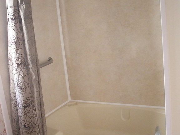 5th image of 9931 Whitecap Dr NW