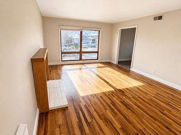 2nd image of 1965 Arcane Ave