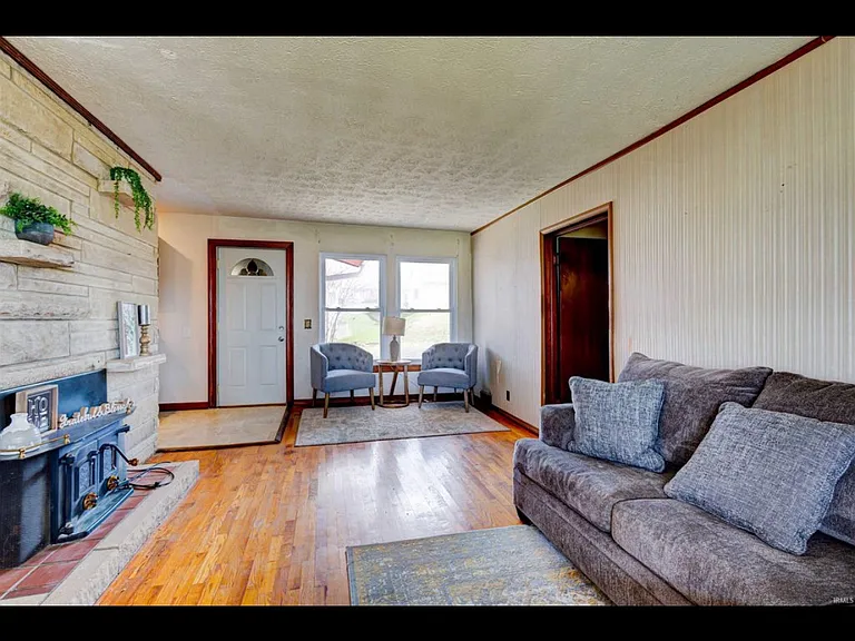 212 Westwood Dr — Photo 14