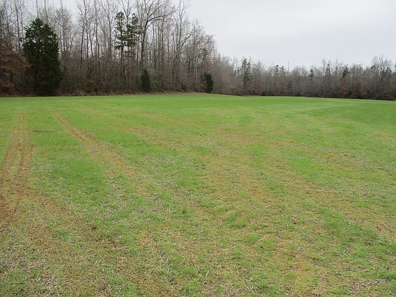 2nd image of 4905 Laurel Hl