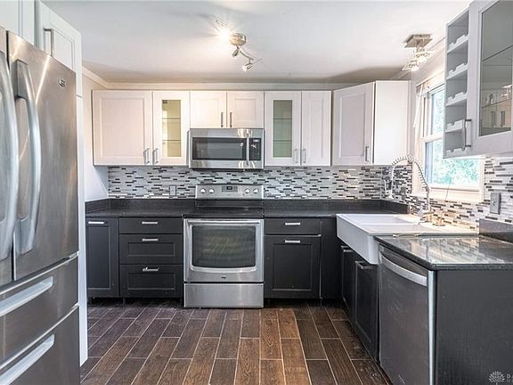 4th image of 3090 Pinnacle Park Dr
