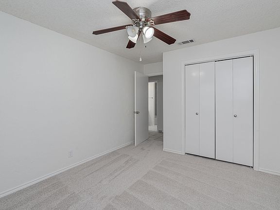 5th image of 1905 Shady Ln