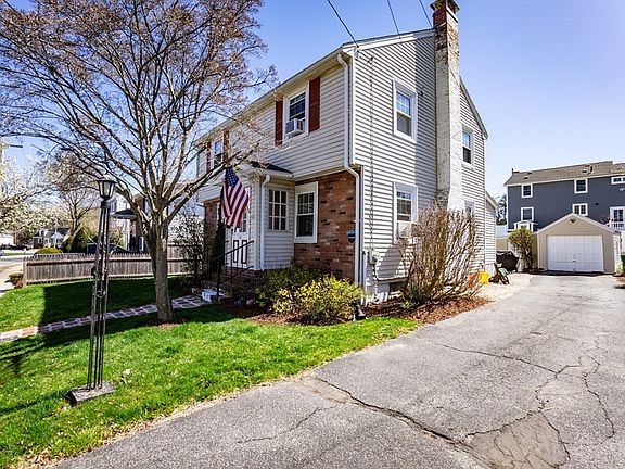 3rd image of 12 Benmor St