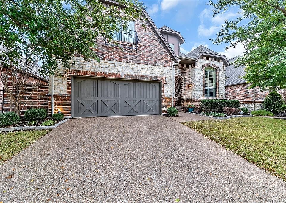 1st image of 209 La Fontaine Ln