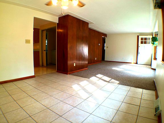 4th image of 4855 Greenwood Dr