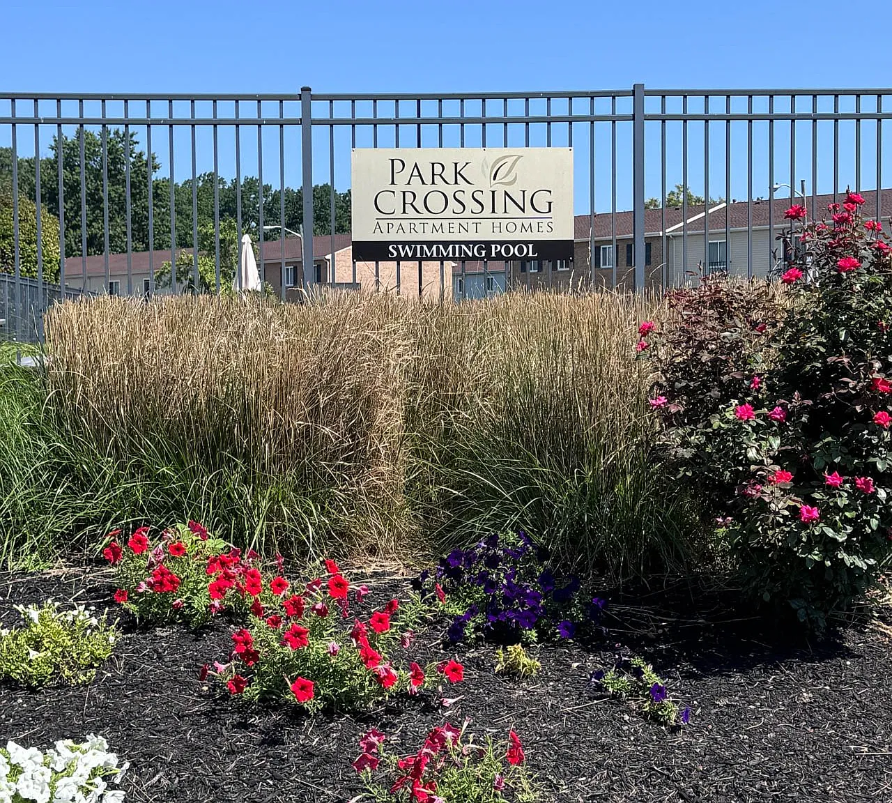 Park Crossing Apartment Homes — Photo 3