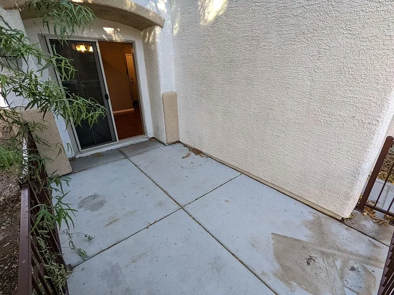 7760 Floral Fabric Ct — Photo 40